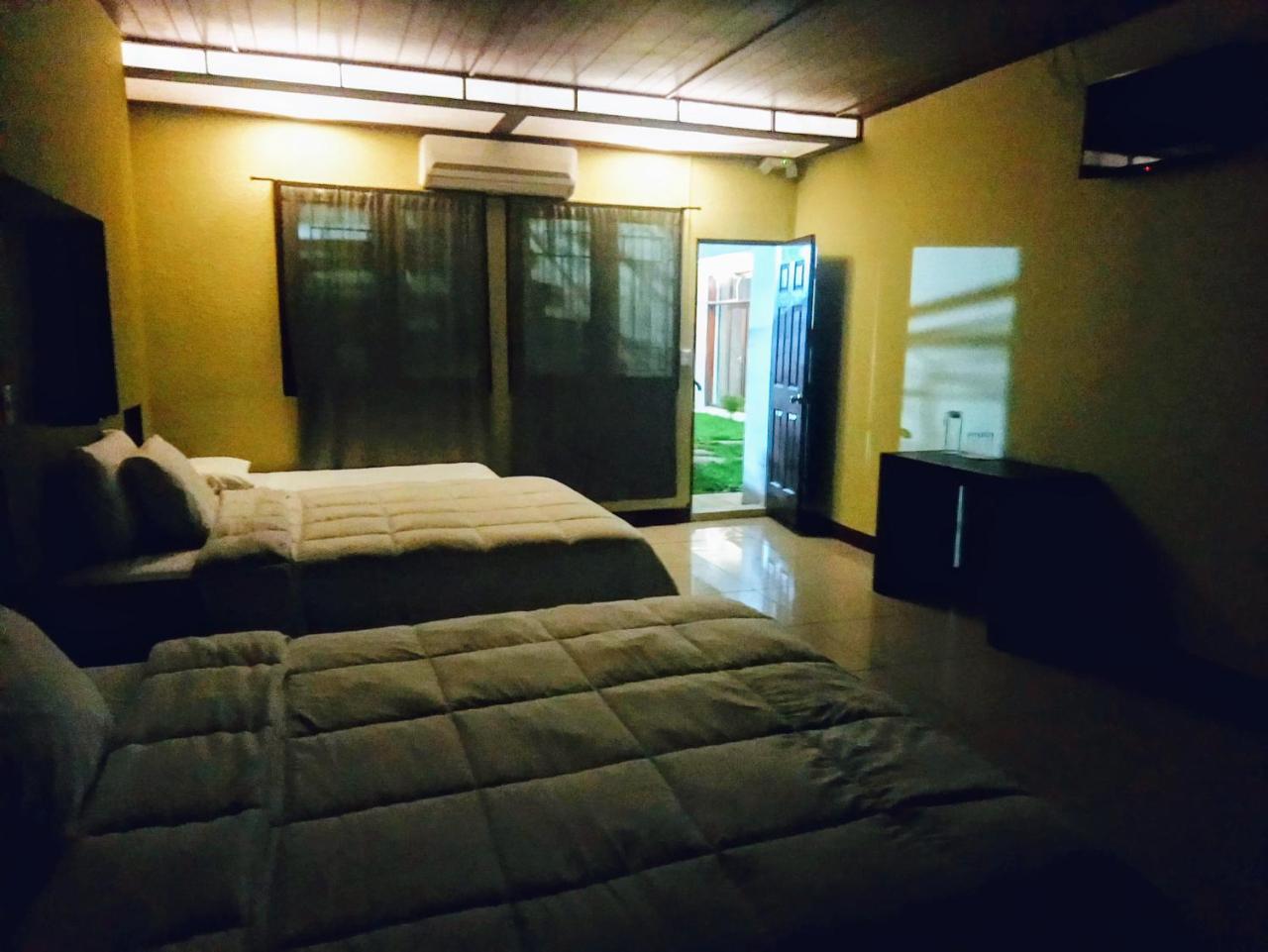 Kartagus Hotel San Salvador Esterno foto